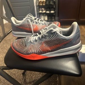 Nike Kobe KB Mentality 2 Crimson Wolf Grey Size 12 Sneakers